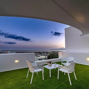  Apartment Vista Al Muelle By Hh